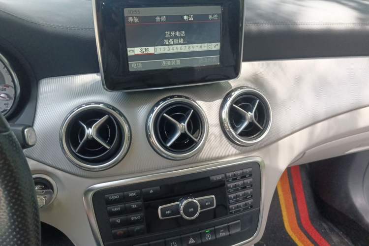 Used Mercedes-Benz GLA 2015 GLA 200 Fashion Model Audio And AC Panel