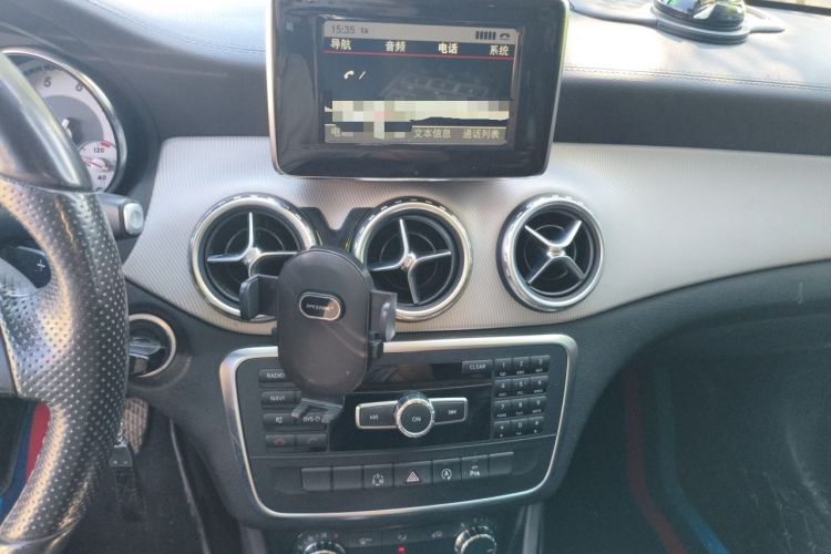 Used Mercedes-Benz GLA 2015 GLA 200 Fashion Model Audio And AC Panel