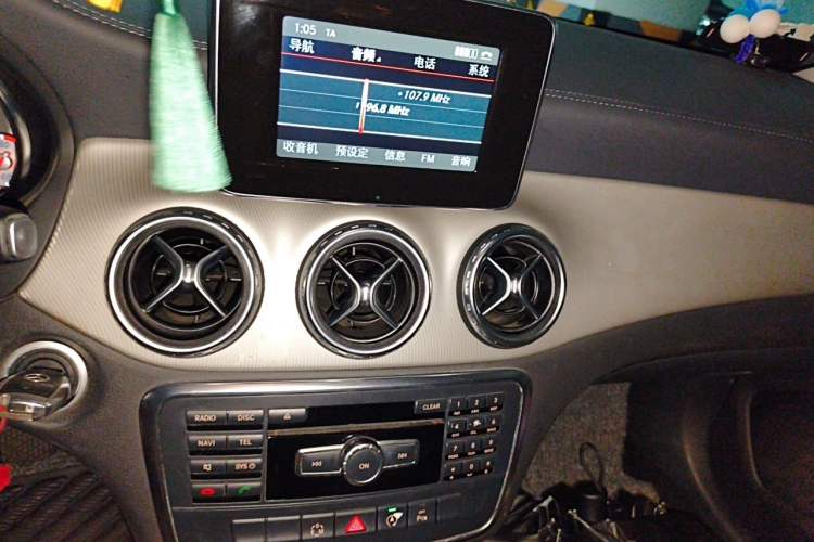 Used Mercedes-Benz GLA 2015 GLA 200 Fashion Model Audio And AC Panel
