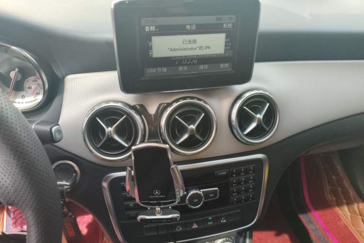 Used Mercedes-Benz GLA 2015 GLA 200 Audio And AC Panel