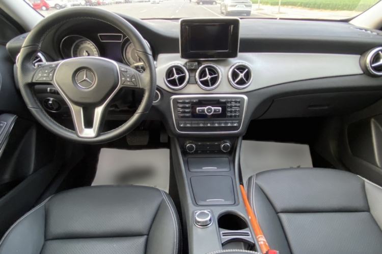 Used Mercedes-Benz GLA 2015 GLA 220 4MATIC Fashion Model Audio And AC Panel