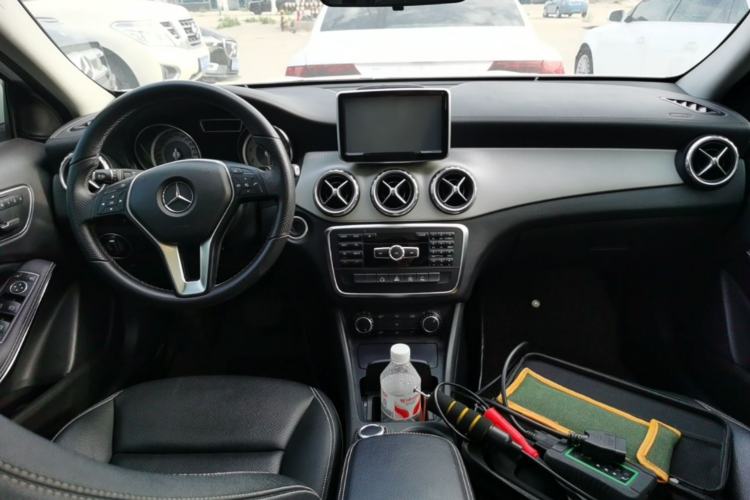 Used Mercedes-Benz GLA 2015 GLA 200 Fashion Model Center Console