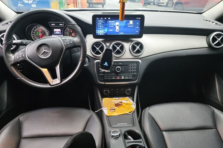 Used Mercedes-Benz GLA 2015 GLA 200 Fashion Model Center Console