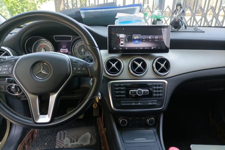 Used Mercedes-Benz GLA 2015 GLA 200 Fashion Model Center Console