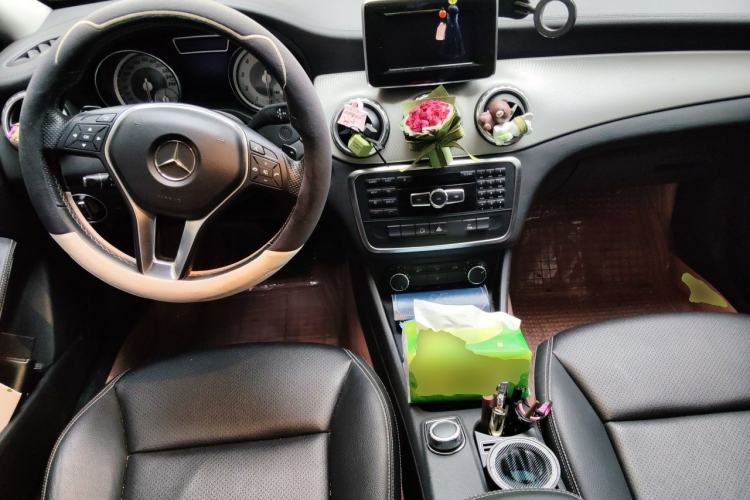 Used Mercedes-Benz GLA 2015 GLA 200 Fashion Model Center Console