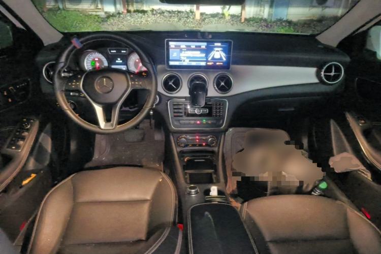 Used Mercedes-Benz GLA 2015 GLA 200 Fashion Model Center Console