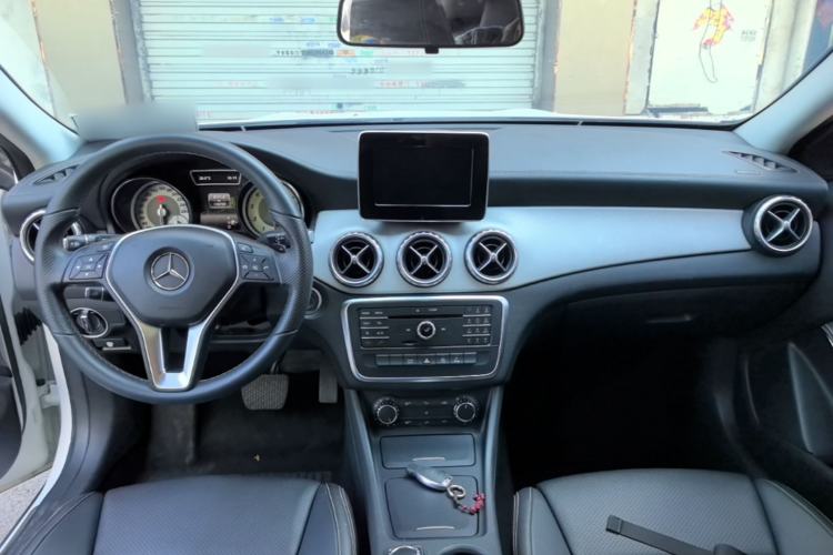 Used Mercedes-Benz GLA 2015 GLA 200 Fashion Model Center Console