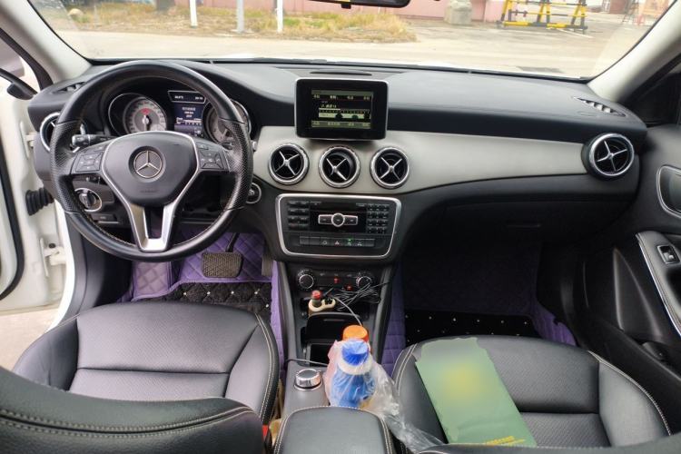 Used Mercedes-Benz GLA 2015 GLA 200 Fashion Model Center Console
