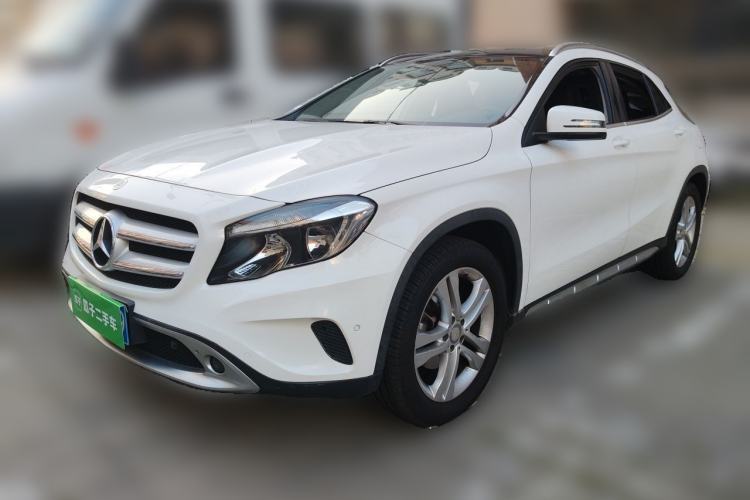 Used Mercedes-Benz GLA 2015 GLA 200 Sport Edition Guazi used car, China used car export, Used car for sale, Used  cars, Cheapest cars for sale