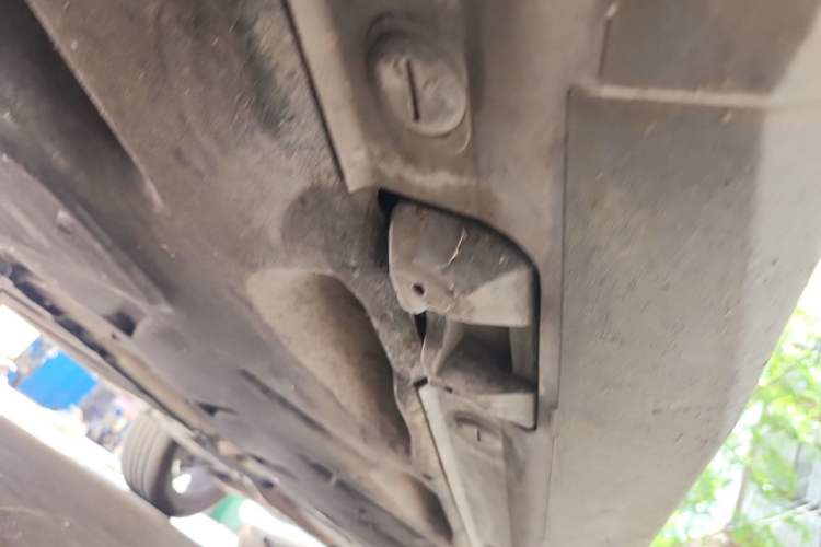 Used Mercedes-Benz GLA 2015 GLA 200 Fashion Model Chassis Front Left