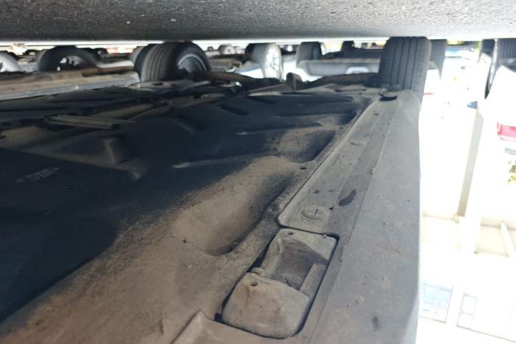 Used Mercedes-Benz GLA 2015 GLA 220 4MATIC Fashion Model Chassis Front Right