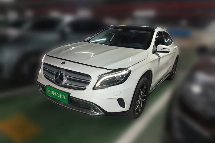 Used Mercedes-Benz GLA 2015 GLA 200 Fashion Model Guazi used car, China used car export, Used car for sale, Used cars, Cheapest cars for sale