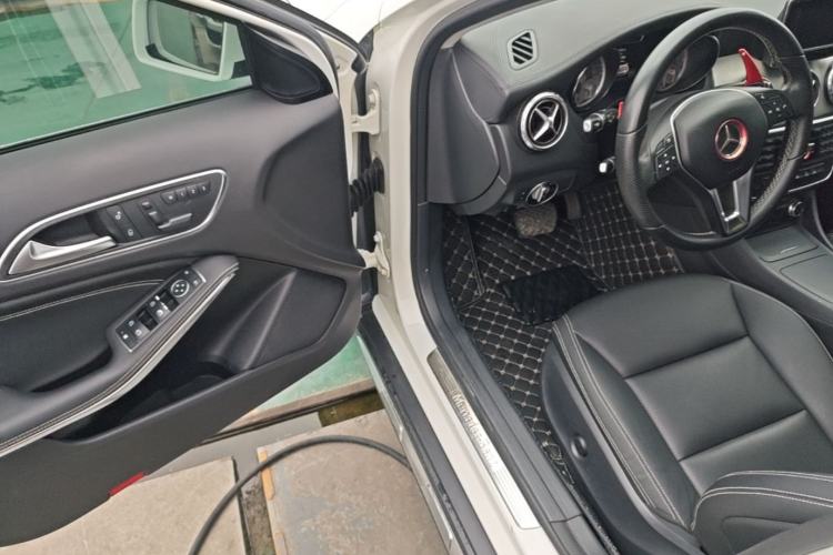 Used Mercedes-Benz GLA 2015 GLA 200 Fashion Model Driver Seat