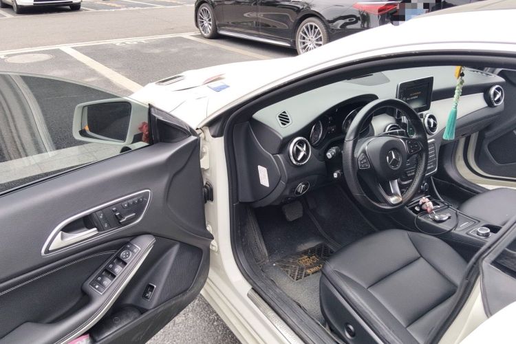 Used Mercedes-Benz GLA 2015 GLA 200 Driver Seat
