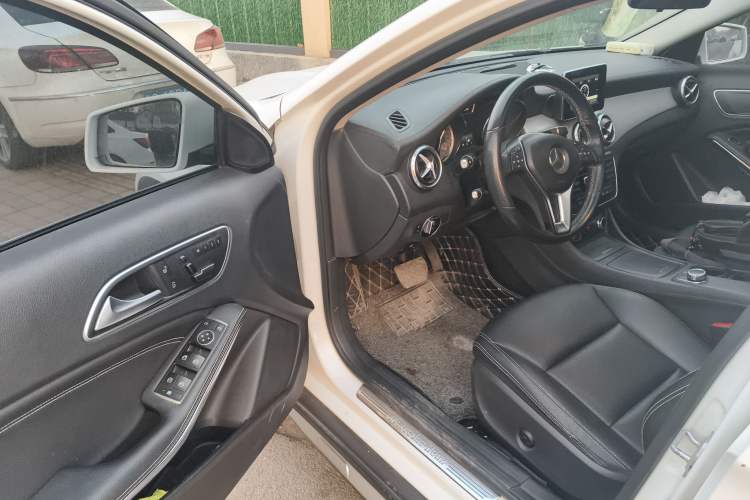 Used Mercedes-Benz GLA 2015 GLA 200 Fashion Model Driver Seat