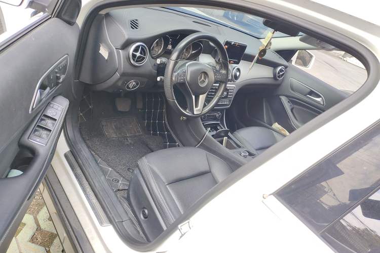 Used Mercedes-Benz GLA 2015 GLA 200 Fashion Model Driver Seat