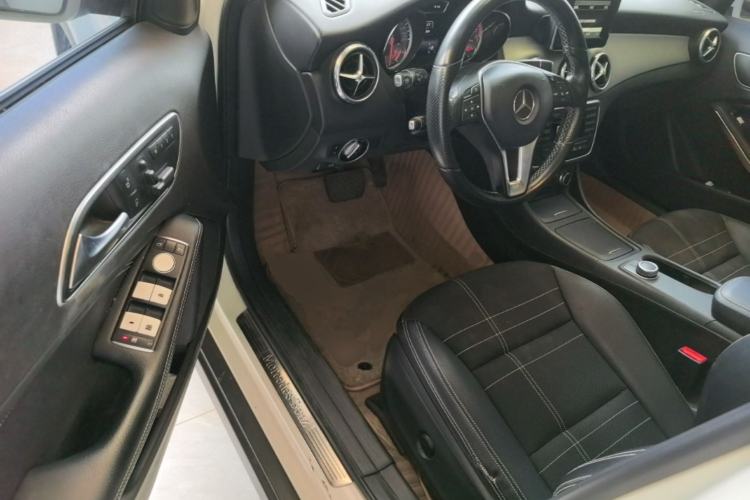 Used Mercedes-Benz GLA 2015 GLA 200 Driver Seat