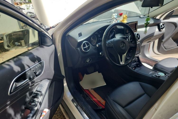 Used Mercedes-Benz GLA 2015 GLA 200 Fashion Model Driver Seat