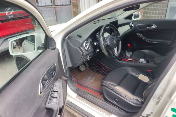 Used Mercedes-Benz GLA 2015 GLA 220 4MATIC Fashion Model Driver Seat