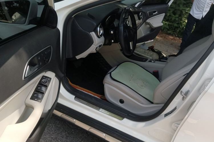 Used Mercedes-Benz GLA 2015 GLA 200 Fashion Model Driver Seat