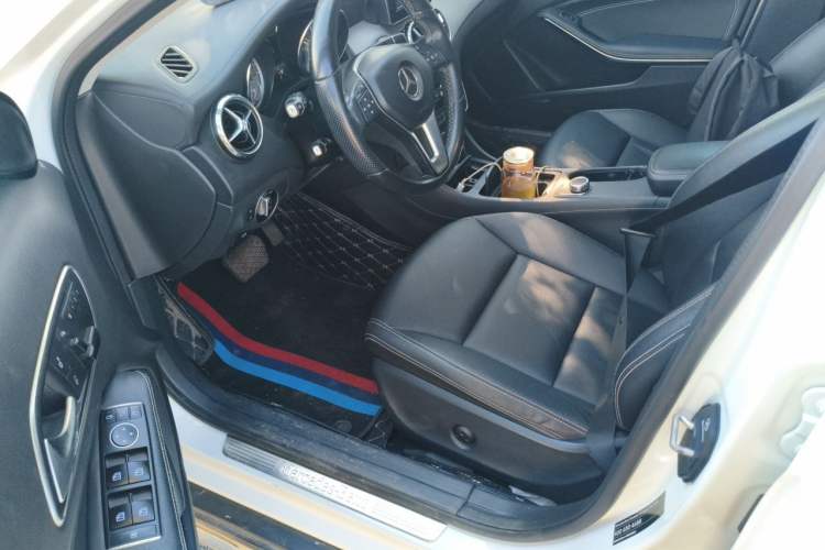 Used Mercedes-Benz GLA 2015 GLA 200 Fashion Model Driver Seat