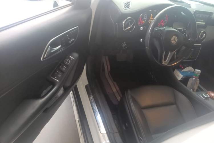 Used Mercedes-Benz GLA 2015 GLA 220 4MATIC Fashion Model Driver Seat