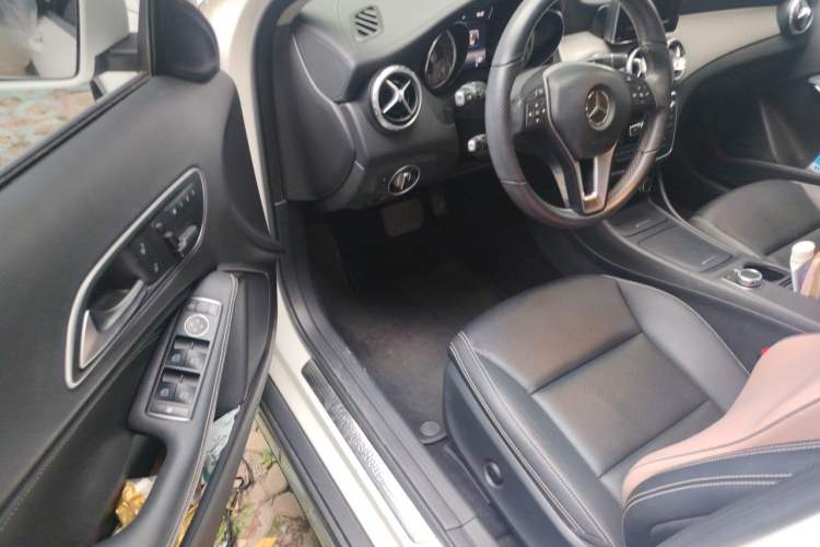 Used Mercedes-Benz GLA 2015 GLA 200 Fashion Model Driver Seat
