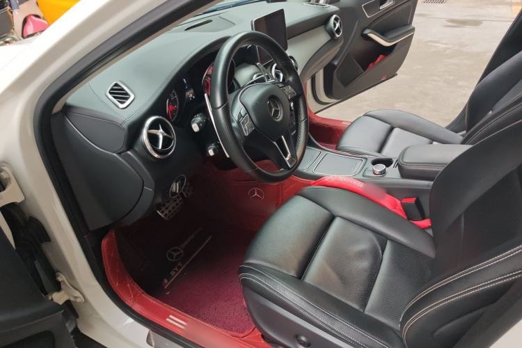 Used Mercedes-Benz GLA 2015 GLA 220 4MATIC Fashion Model Driver Seat