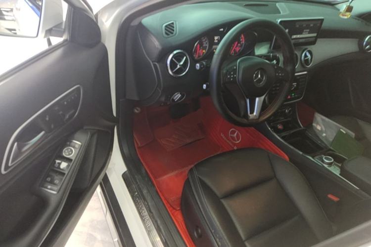 Used Mercedes-Benz GLA 2015 GLA 200 Fashion Model Driver Seat