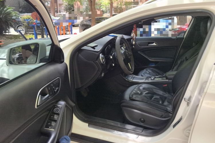 Used Mercedes-Benz GLA 2015 GLA 220 4MATIC Fashion Model Driver Seat