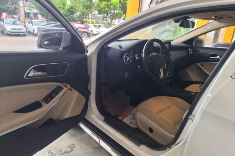 Used Mercedes-Benz GLA 2015 GLA 200 Fashion Model Driver Seat