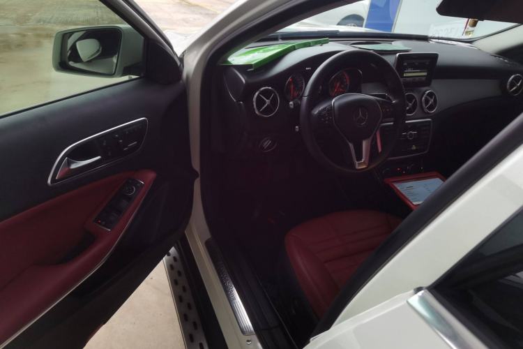 Used Mercedes-Benz GLA 2015 GLA 200 Driver Seat