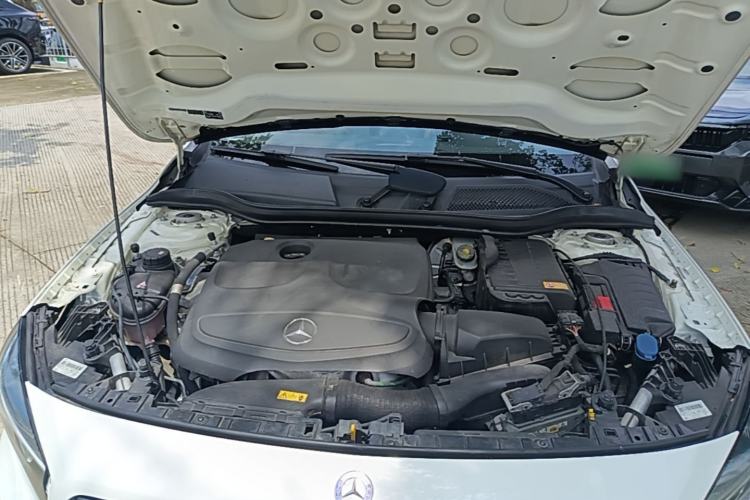 Used Mercedes-Benz GLA 2015 GLA 200 Sport Edition Engine Bay