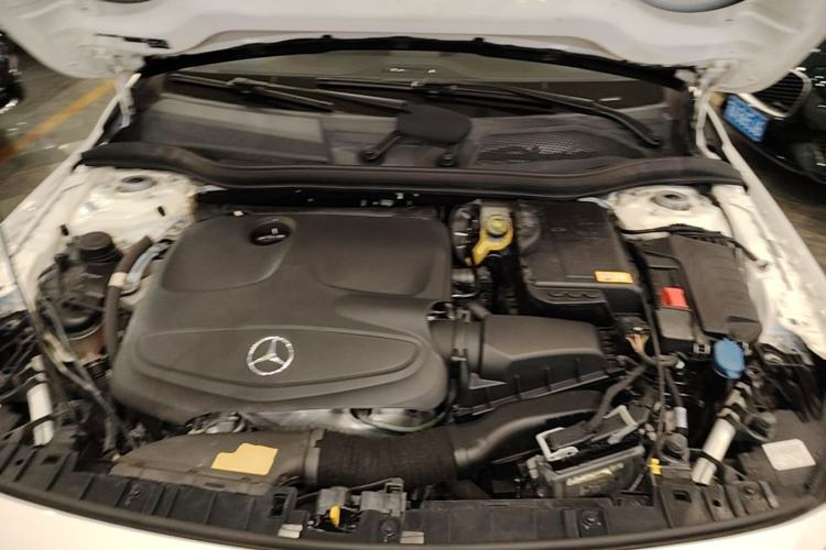 Used Mercedes-Benz GLA 2015 GLA 200 Sport Edition Engine Bay