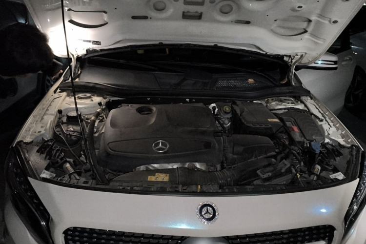 Used Mercedes-Benz GLA 2015 GLA 200 Fashion Model Engine Bay