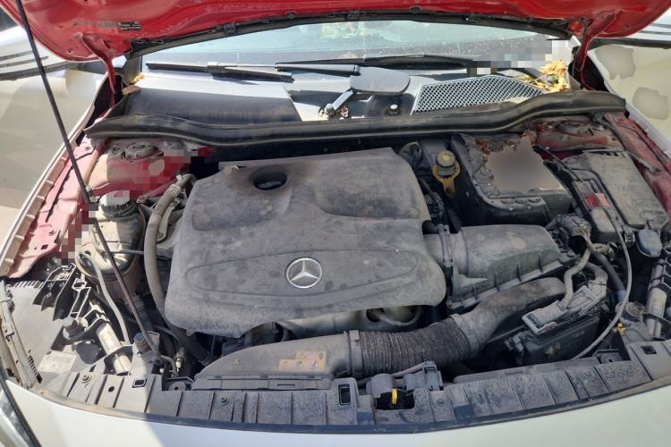 Used Mercedes-Benz GLA 2015 GLA 200 Fashion Model Engine Bay