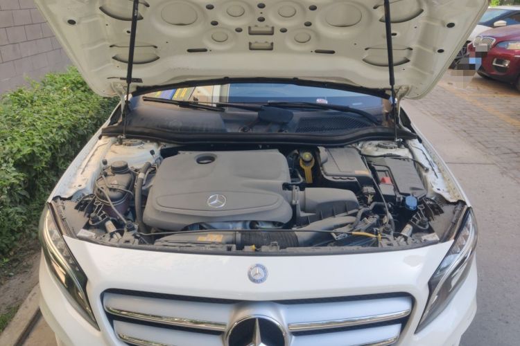 Used Mercedes-Benz GLA 2015 GLA 200 Fashion Model Engine Bay