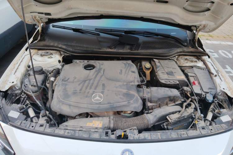Used Mercedes-Benz GLA 2015 GLA 200 Sport Edition Engine Bay