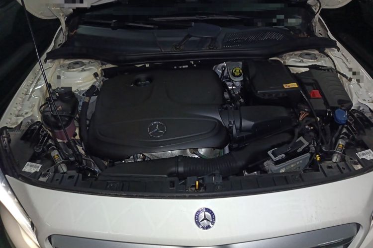 Used Mercedes-Benz GLA 2015 GLA 200 Fashion Model Engine Bay