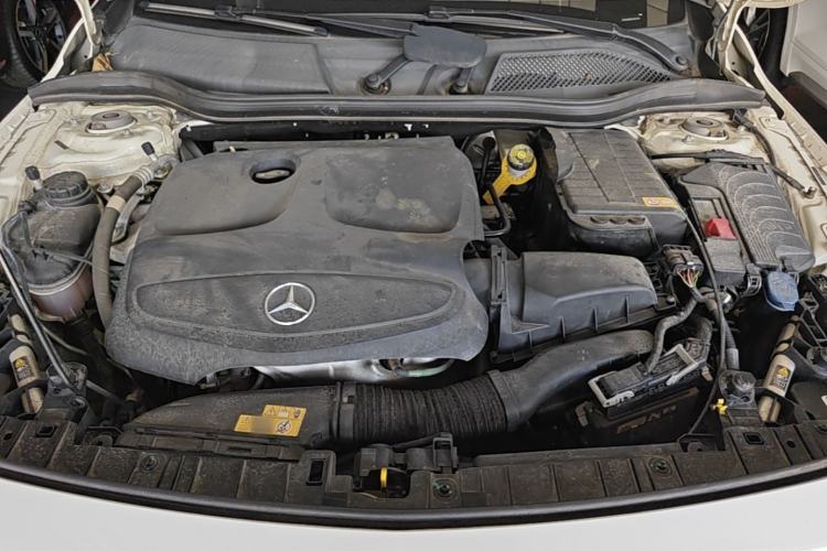 Used Mercedes-Benz GLA 2015 GLA 200 Fashion Model Engine Bay