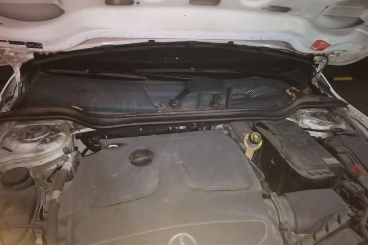 Used Mercedes-Benz GLA 2015 GLA 200 Fashion Model Engine Bay