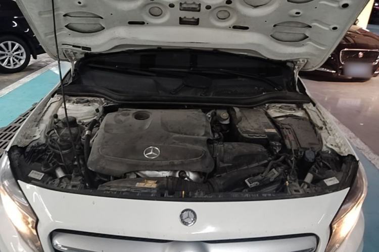 Used Mercedes-Benz GLA 2015 GLA 200 Sport Edition Engine Bay