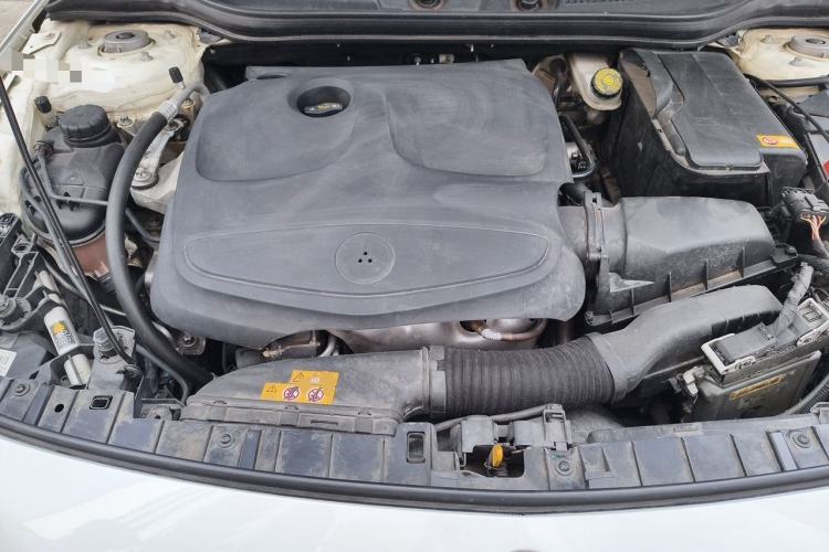 Used Mercedes-Benz GLA 2015 GLA 220 4MATIC Luxury Model Engine Bay