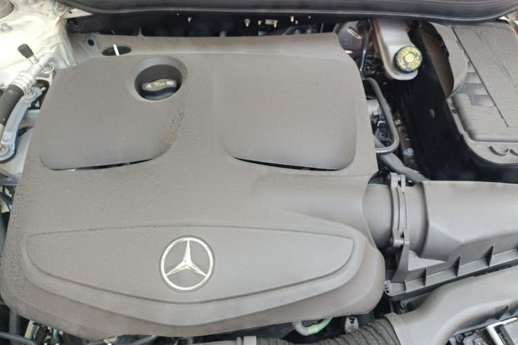 Used Mercedes-Benz GLA 2015 GLA 200 Fashion Model Engine Bay