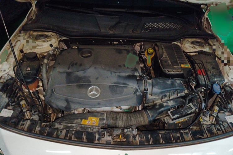 Used Mercedes-Benz GLA 2015 GLA 200 Fashion Model Engine Bay