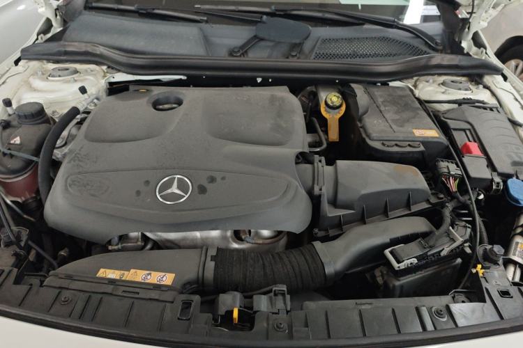 Used Mercedes-Benz GLA 2015 GLA 260 4MATIC Engine Bay