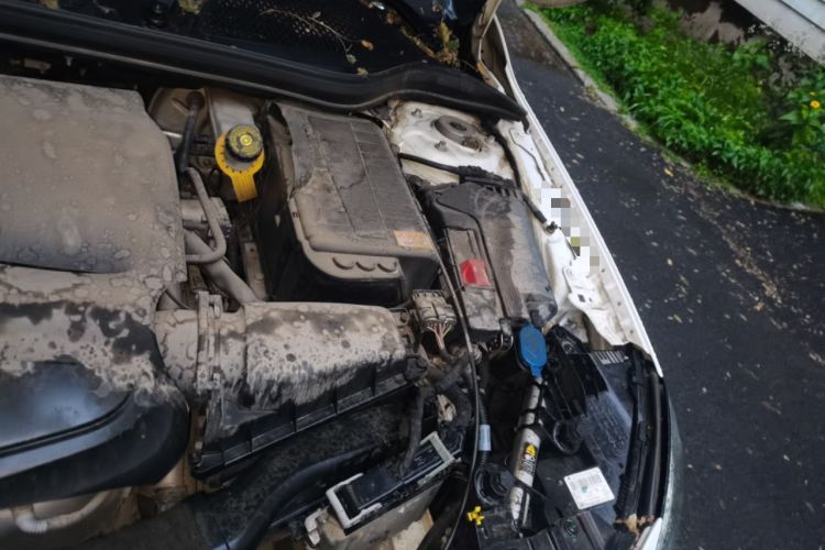 Used Mercedes-Benz GLA 2015 GLA 220 4MATIC Fashion Model Engine Bay Left