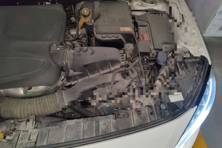 Used Mercedes-Benz GLA 2015 GLA 200 Fashion Model Engine Bay Left