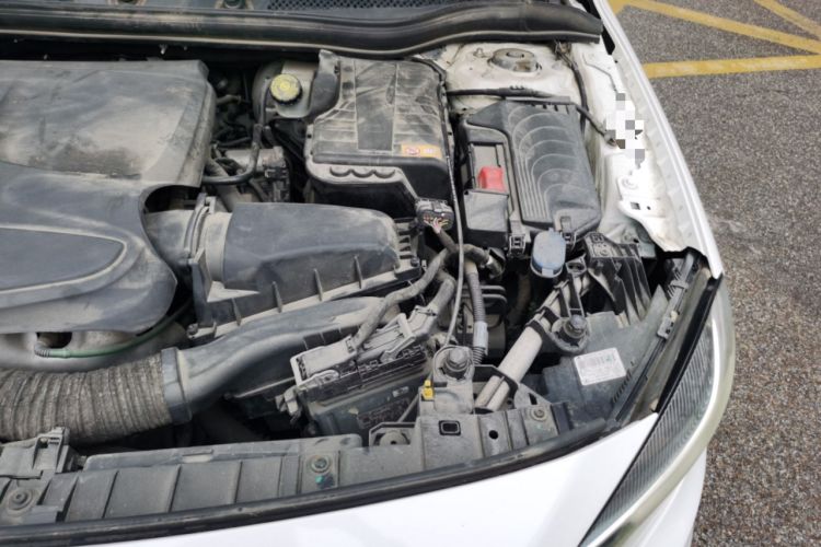 Used Mercedes-Benz GLA 2015 GLA 200 Sport Edition Engine Bay Left