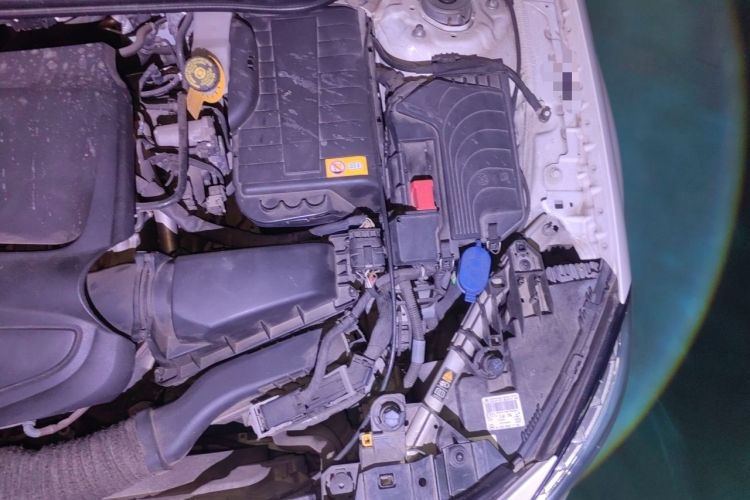 Used Mercedes-Benz GLA 2015 GLA 260 4MATIC Sport Edition Engine Bay Left